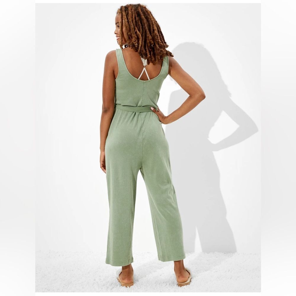 AE Jumpsuit ✨ - Picture 2 of 6
